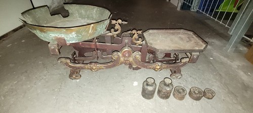 Antike balkenwaage mit - antike,