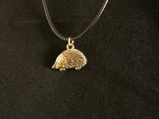 Igel  Anhänger mit Kette 24