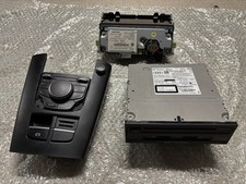Audi A3 8V Navi Set Radio 8V0035864B , Display 8V0857273M ,Bedienteil 8V0919614B