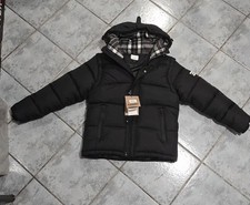 Stylische Burberry Winterjacke