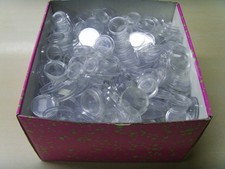 1 Kiste randvoll mit Münz-Kapseln , ca. 3,5 Kilo !