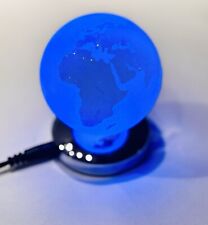 Tchibo Deko Globus Weltkugel Glaskugel mit LED Beleuchtung, Blaues Licht, 7cm