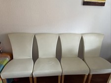 gut erhaltene Essstühle, beige Kunstlederbezüge , Füße Buchenholz