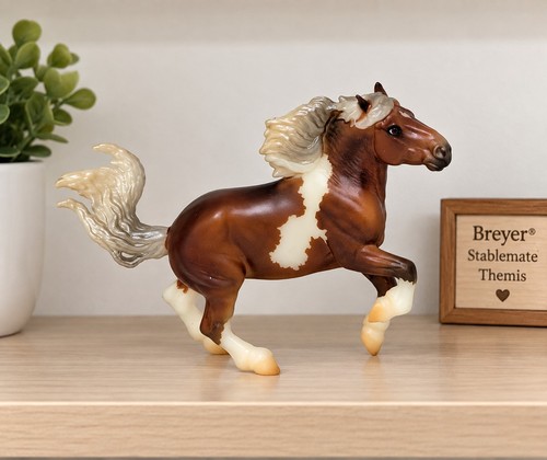 Breyer stablemates club - breyer,