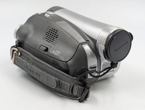 Panasonic gs27e camcorder - nv-gs27e,