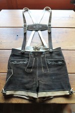 Schöne kurze braune