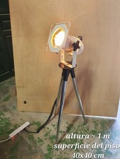 Stylische Stehlampe mit