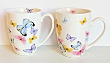 zwei tolle Tee Kaffee Milch