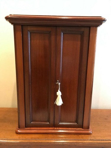 Viktorianischer wandschrank - viktorianischer,