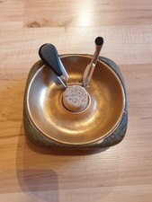 Pfeifenaschenbecher und Pfeifenbestecke