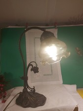 Tischlampe, Lampe, Jugendstilmotive am Fuß, Gewinde E14, Höhe 37cm, Stand 16x12