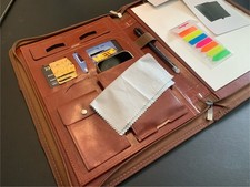 NEWYES - Konferenzmappe aus