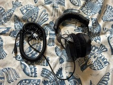 beyerdynamic DT 990 PRO