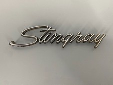 * EMBLEM 3956216 CORVETTE