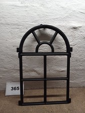 massives altes  Rundbogen Fenster / Gusseisen Mit Luke 