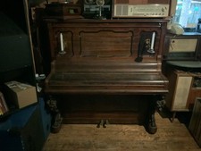 klavier, Blüthner etwa 1860, Seriennummer noch unter 10.000, geschnitzt/verziert