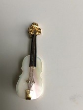 Vintage-Brosche. Geige. Mit Perlmutt.  Größe: 5 x 1,5 cm.