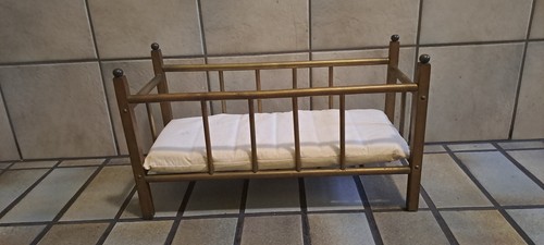 Vintage puppenbett aus - puppenbett,