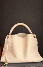 Louis Vuitton Artsy Handtasche