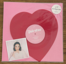 Laufey - Valentines- Red HEART