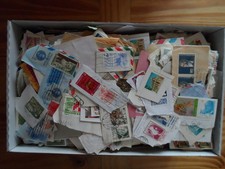 Briefmarken Kiloware Ausland, ca. 1.600 g, inkl. Karton - 2