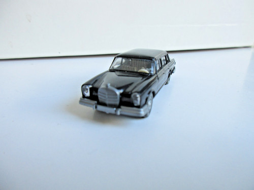 Wiking mercedes 600 - 1:87,
