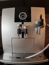 Sehr gute gebrauchte Jura J5 Piano Wihte mit frischer Wartung