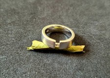 Bandring 925 Silber mit kleinem Zirkon im Brillantschliff Design Klassiker 