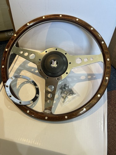 Triumph tr6 flat - flat, wood