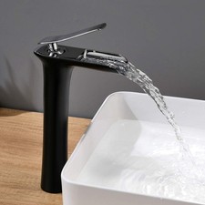 Luxuriöse Wasserfall