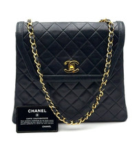 Chanel Matelassé Vintage Schultertasche Schwarz verfügt über goldene Hardware