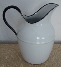 9❚ antiker Emaillekrug von