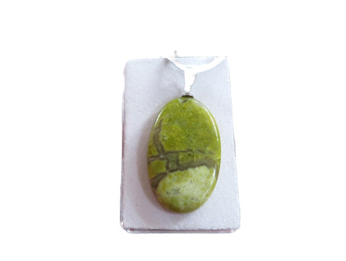 Grüner opal cabochon - grüner,