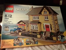 Lego Creator 4954 Model Town