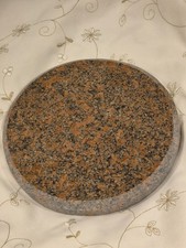 Naturstein Grablaterne Rot