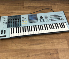 Yamaha MOTIF XS6 61-Tasten Synthesizer Keyboard mit Netzkabel 