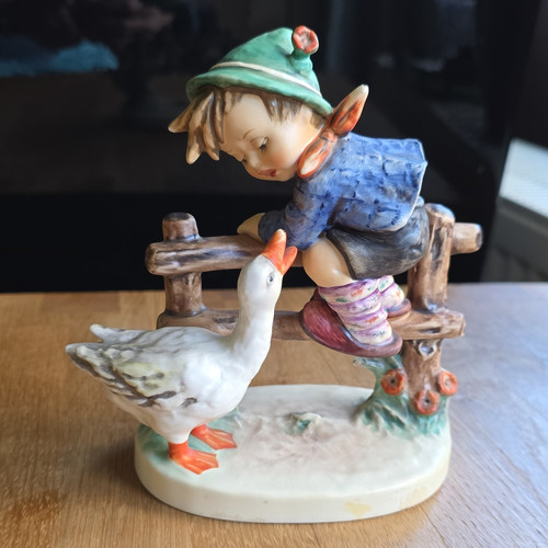 Goebel hummel porzellanfigur - goebel,