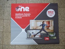 2 Stück Plakat VODAFONE Red One / Kult  Mobilfunk Internet Festnetz 1m x 1,15m