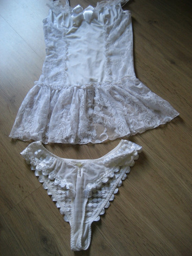 Dessous schusses weißes