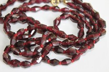 lange antike art deco Kette Glassteine geschliffen im Verlauf alt Collier rot