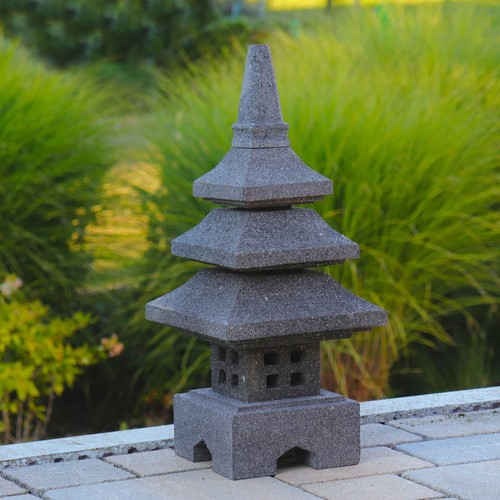 Japanische steinlaterne pagode - steinlaterne,