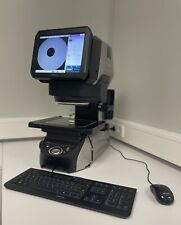 Keyence Digitaler Messprojektor IM-7020 Messmikroskop + IM-7500