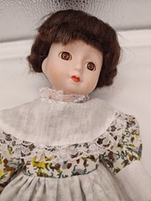 Porzellanpuppe ca. 30 cm –