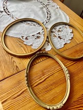 3 antike Holz Bilderrahmen Gold  Oval   eins mit feinen Ornamenten