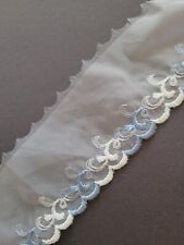 Synthetikspitze blau-weiß Trachtenrock Unterrock Dirndlbluse 188+40 cm x 5,8 cm