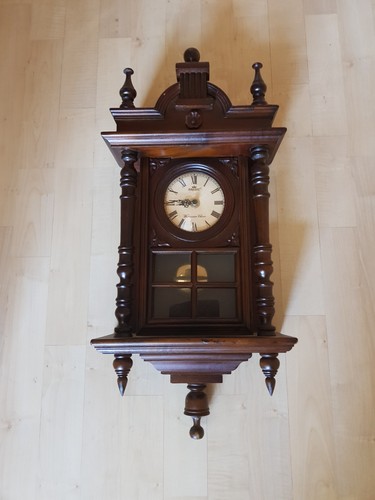 Eine tolle wanduhr majestic - tolle,