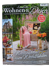 LandIdee Wohnen & Deko Aug/Sept 2018 Kissen Herbstblumen Traumhaus Holz Wände