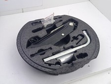 Audi A3/8P tool insert jack