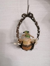  alter Christbaumschmuck Watte Frosch mit Trommel 
