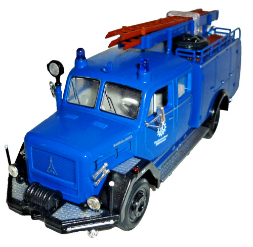 Road signature lkw - road,